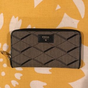 Fossil wallet